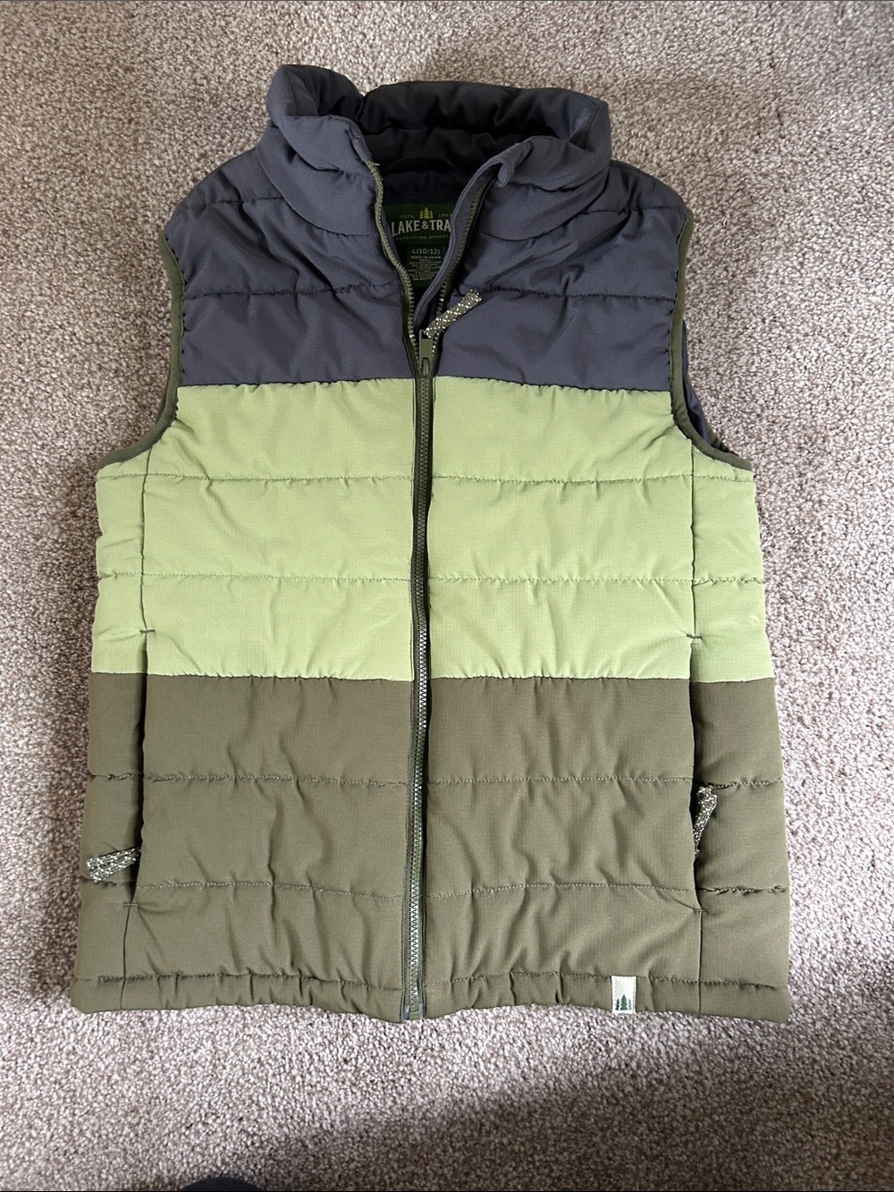 Lake & Trail Colorblock Puffer Vest in Olive, Light Green, Charcoal